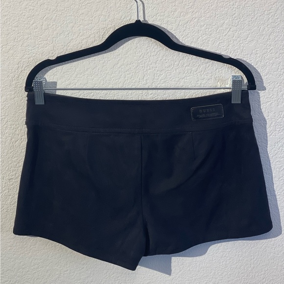 Guess Faux Sueded Skort
Style #W42D55W5HZ0 - Picture 2 of 6